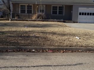 2737 S Greenwood Ave, Wichita, KS 67216