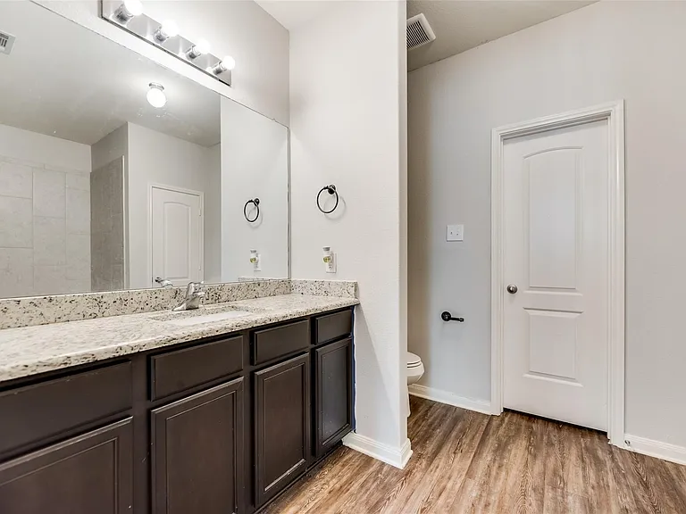 1503 Hill Top Ct — Photo 21