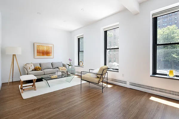 Sold by Sotheby's International Realty | media 1