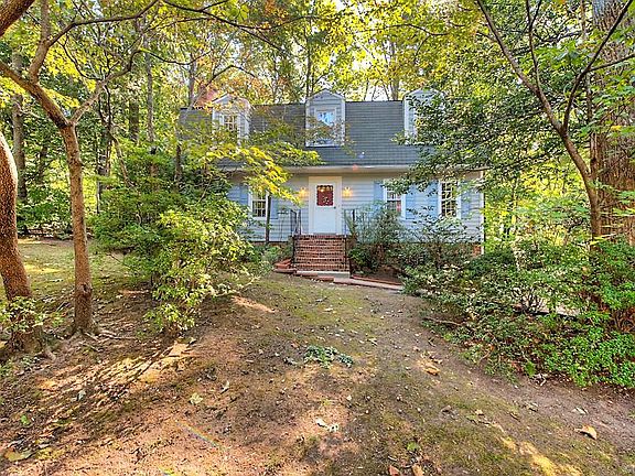 2nd image of 553 Pantela Dr