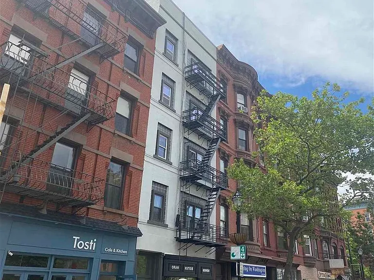 1026 Washington St #5R — Photo 13