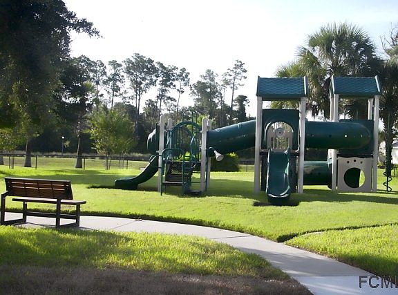 4th image of 69 S Riverwalk Dr