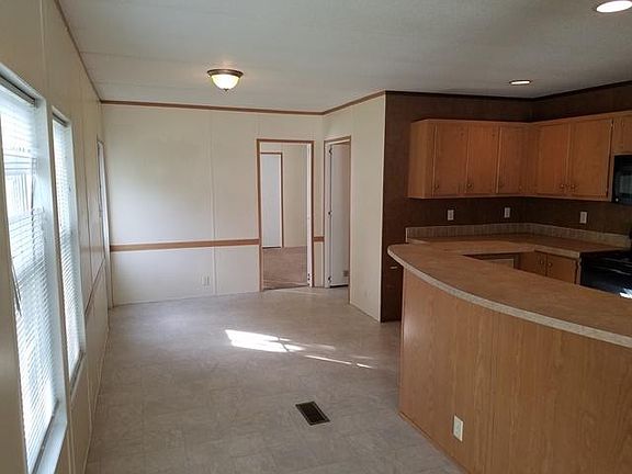 2nd image of 10584 Aldora Dr