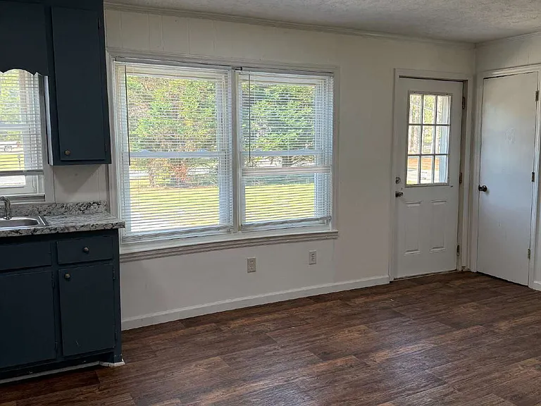318 Westview Loop — Photo 6