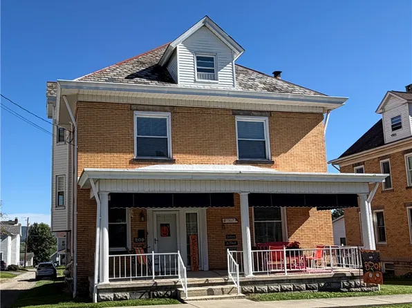 209 S Church St, Mount Pleasant, PA 15666