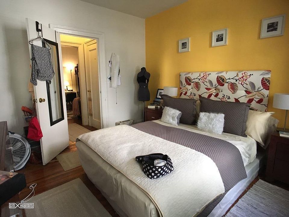 2nd image of 3035 34th St APT D1