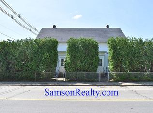 1232 Plainfield St #1, Johnston, RI 02919