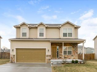 555 S Poplar St, Gardner, KS 66030