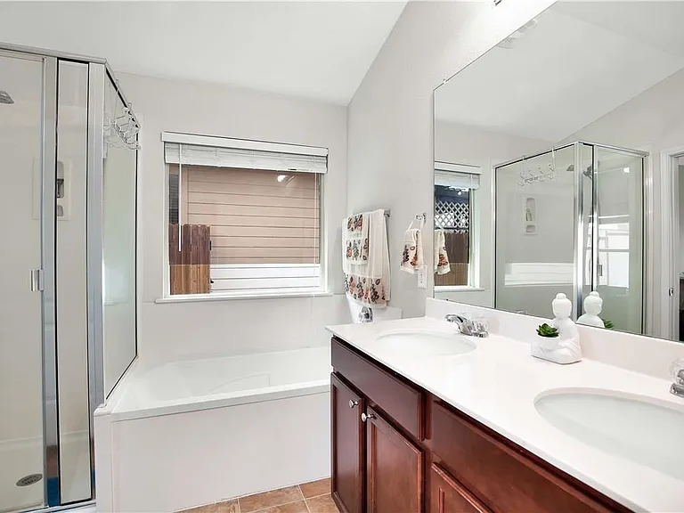 12215 Timber Arch Ln — Photo 8