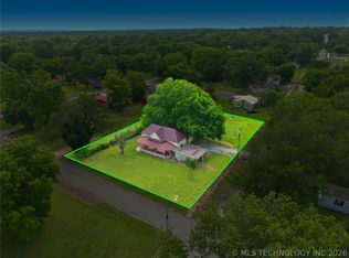 321 E Delaware St, Westville, OK 74965