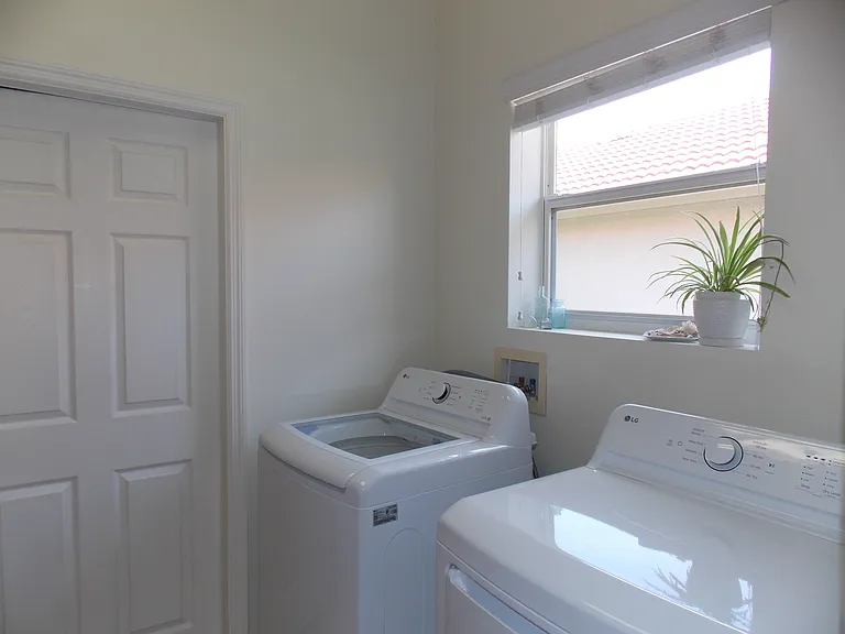 1281 W Diamond Shore Loop — Photo 46