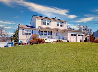 28 Lexington Dr, Newburgh, NY 12550