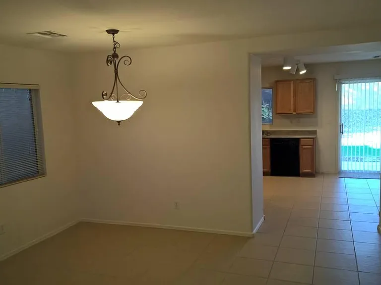 22650 W Cocopah St — Photo 5