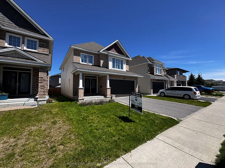 1098 Woodhaven Dr — Photo 3