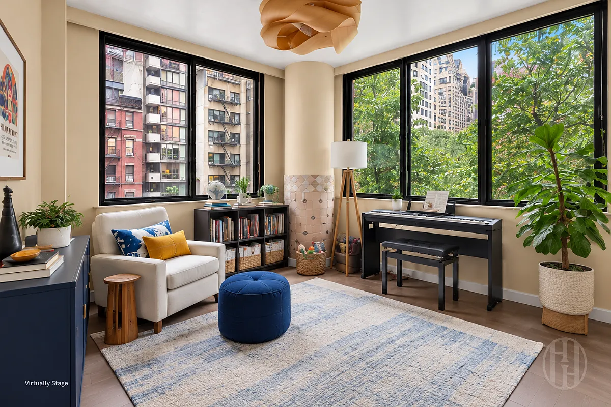255 East 49th Street — Photo 3