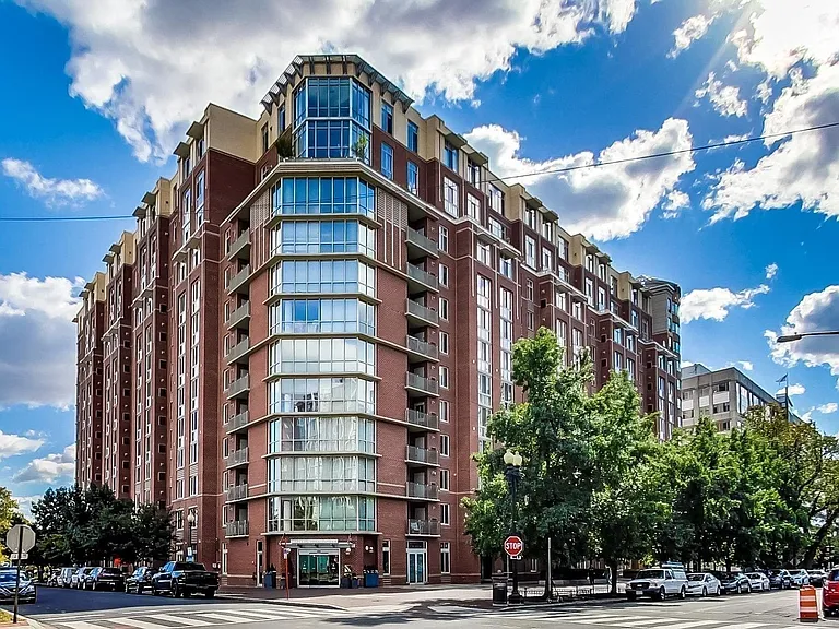 1000 New Jersey Ave SE #916 — Photo 17