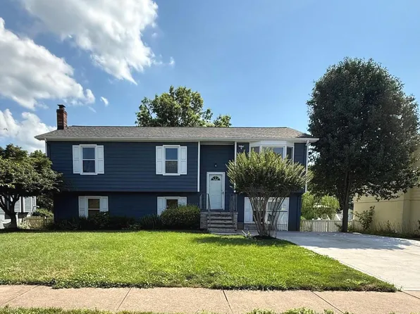 10954 Blake Ln, Bealeton, VA 22712