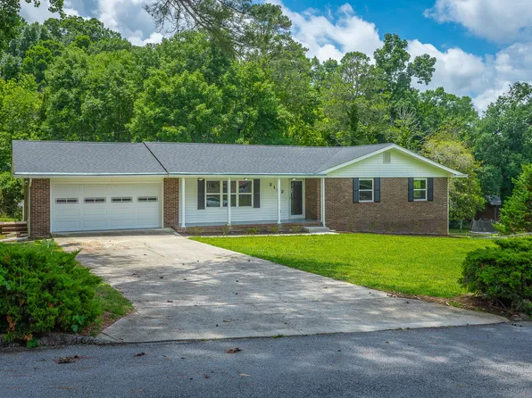 2102 Colonial Parkway Dr, Chattanooga, TN 37421
