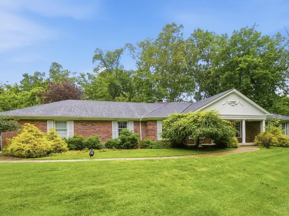 4 Beechurst Woods Ln, Cincinnati, OH 45233