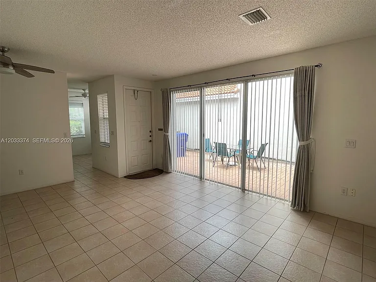 1521 Seagrape Way — Photo 7