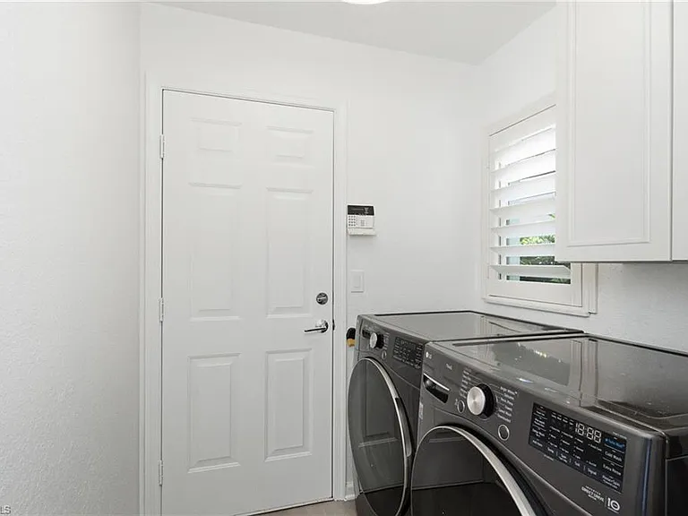 6988 Burnt Sienna Cir — Photo 30