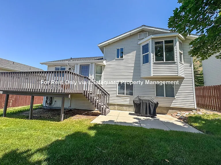 15052 S Manilla Dr — Photo 7
