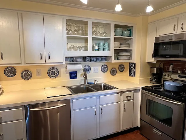 25 Orchard St #21 — Photo 10