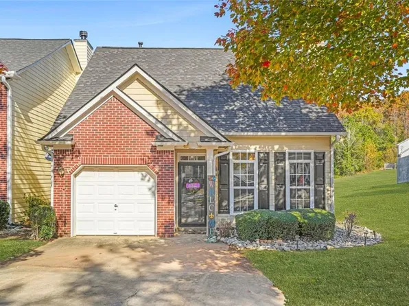 9569 Lakeview Cir, Union City, GA 30291