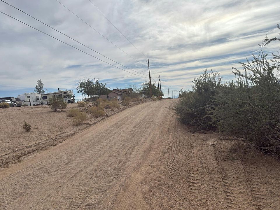 2nd image of 3661 N Avra Rd