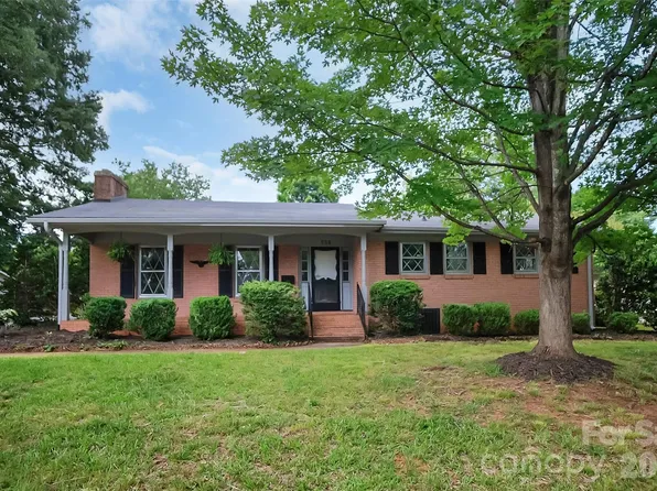 327 Arlington St, Forest City, NC 28043