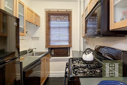 3rd image of 127 W 96th St APT 2A