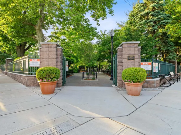 313 23rd Street image 17 of 17