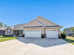 2417 Hidden Winds Ln, Green Bay, WI 54303