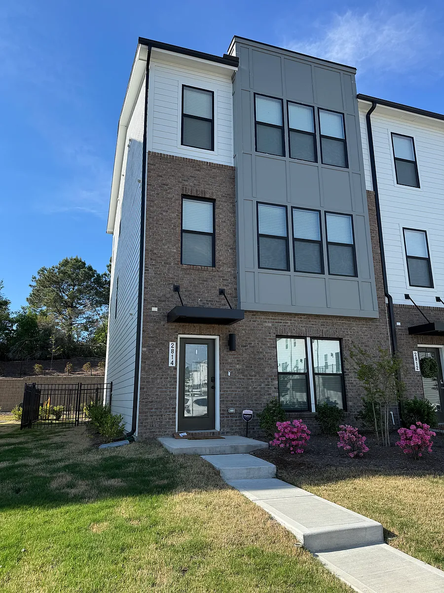 Building Photo - 2814 Kempthorne Rd