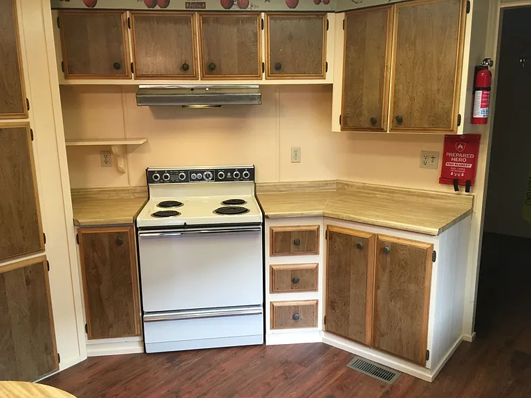 859 Vista Ct — Photo 9