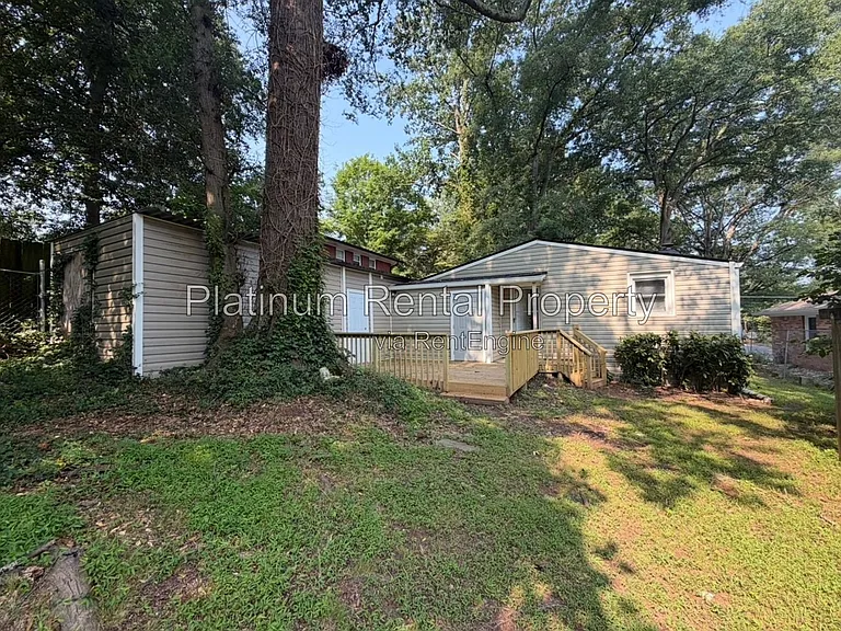 3224 Forrest Hills Dr SW — Photo 24