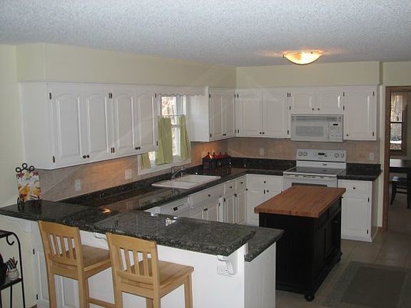 Stunning, updated kitchen