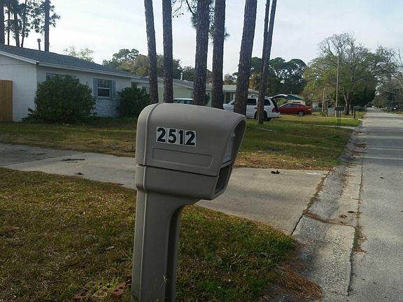 2nd image of 2512 Crestwood Ave