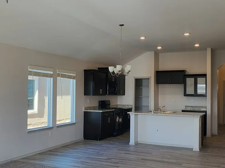 11337 Hidalgo Dr — Photo 8