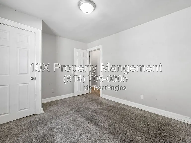 1088 Siebert St #1090 — Photo 25