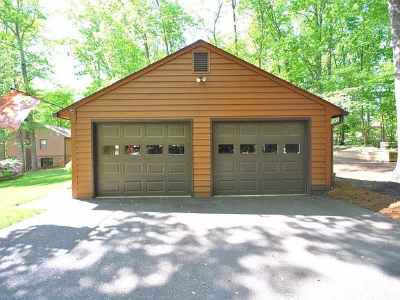 4th image of 204 Pocahontas Dr