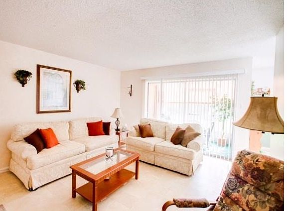 4th image of 11403 3rd St N APT 2