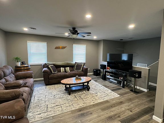 2nd image of 287 Guinn Dr