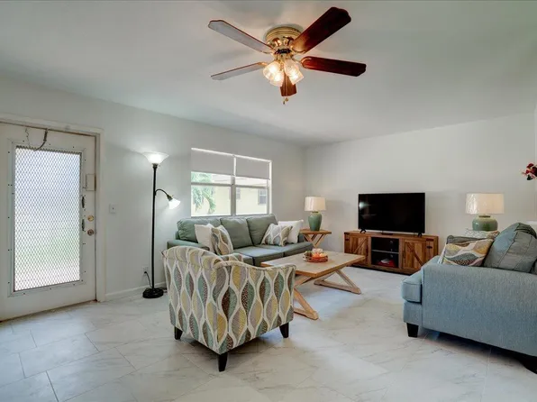 222 Saxony E #222, Delray Beach, FL 33446