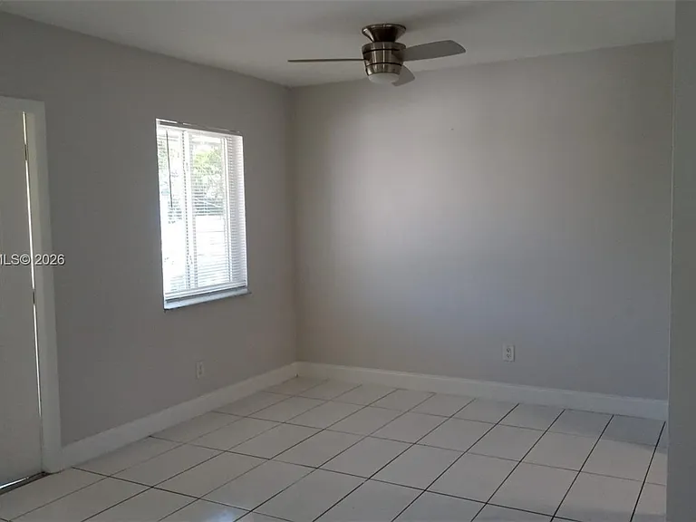 620 NW 8th Ave #6 — Photo 14