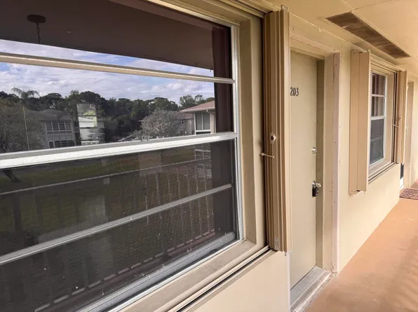 12 Lake Vista Trail #203, Port St Lucie, FL 34952