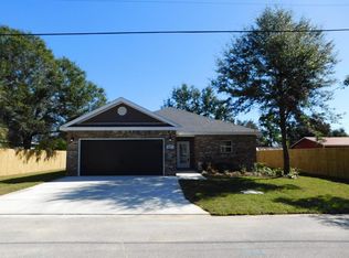 475 Sara Ave, Mary Esther, FL 32569