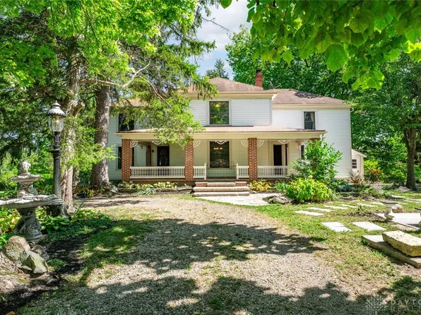 8620 W 3rd St, New Lebanon, OH 45345