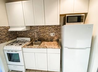 328 S 17th St #D, Philadelphia, PA 19103