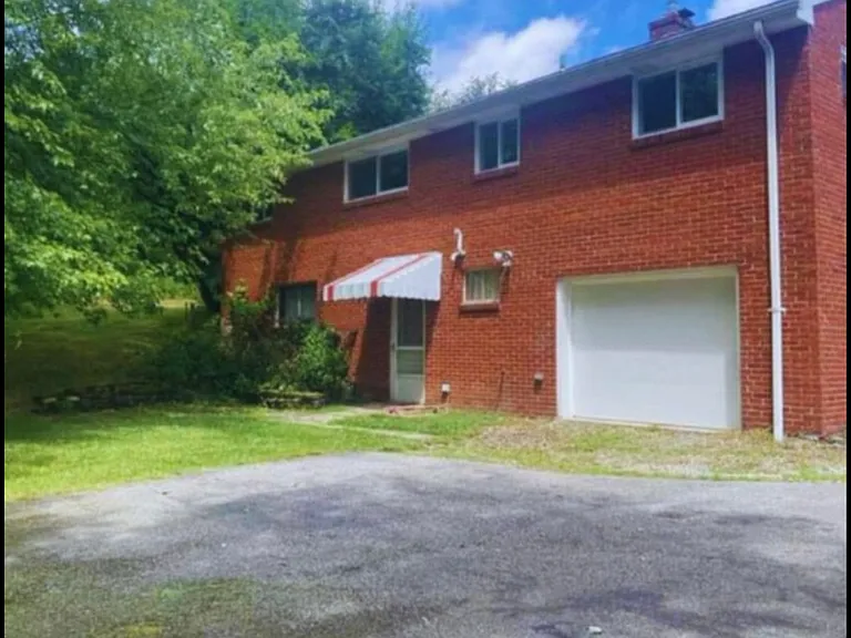 Marjorie Dr — Photo 2